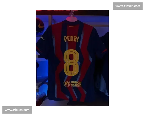 巴萨下赛季二客球衣谍照曝光：橙蓝风暴诠释复古与革新